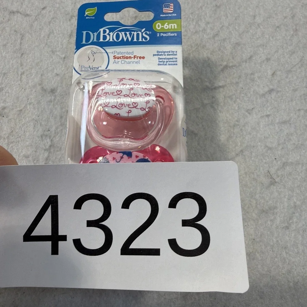 Dr Brown's PreVent Pacifiers 2-Pack 0-6 Months NEW